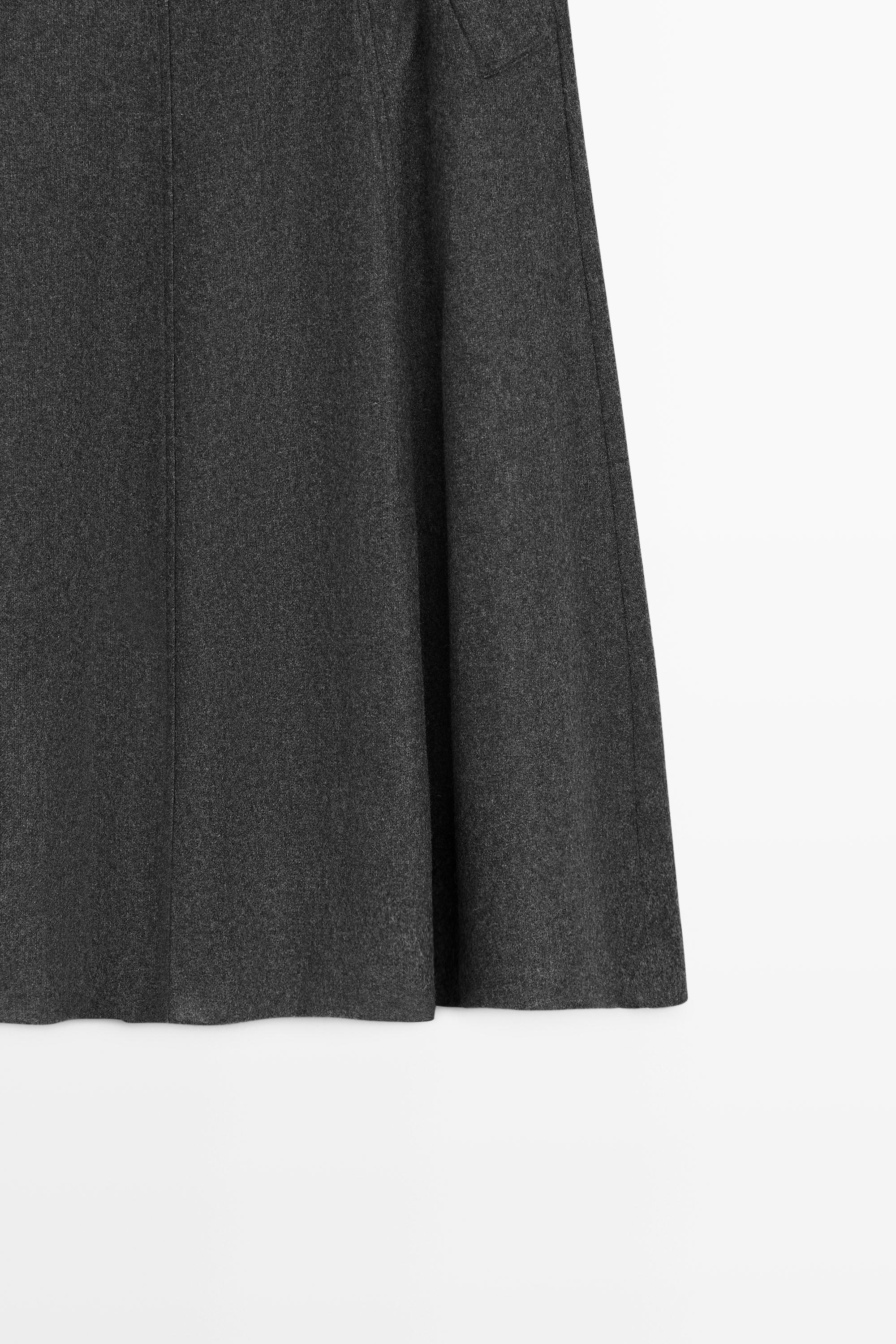 Flared midi skirt with pocket detail
